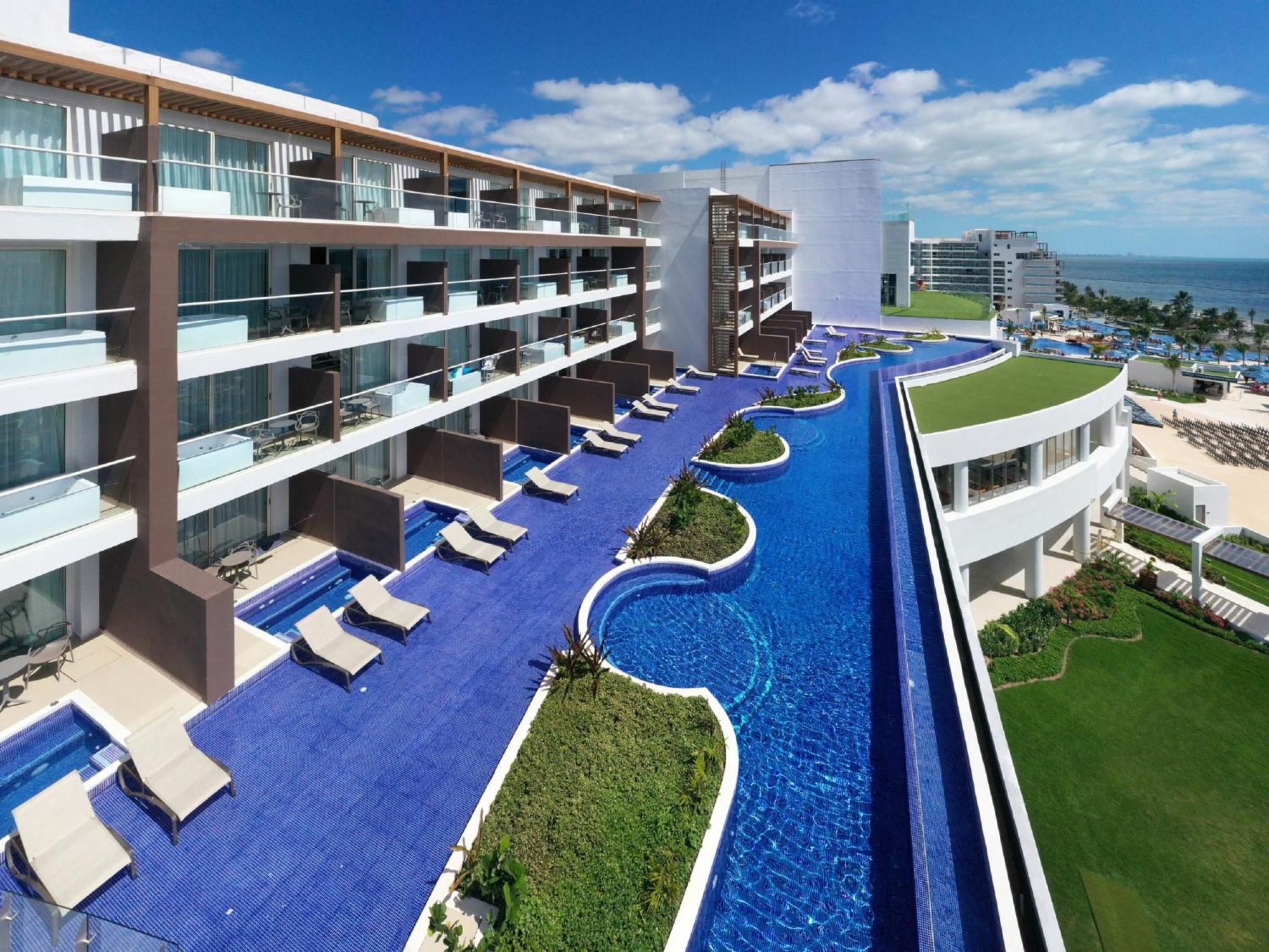 Royalton Splash Riviera Cancun, An Autograph Collection All-Inclusive Resort Puerto Morelos Exterior foto